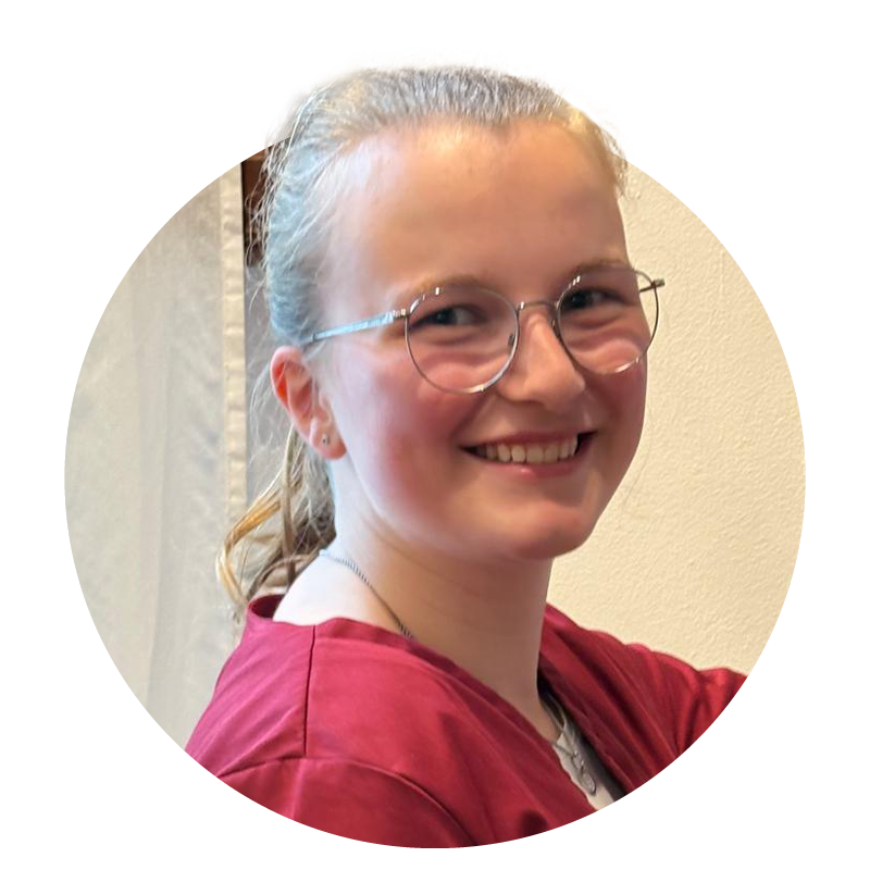 Mitarbeiterin der Apotheke Dornum: Lena